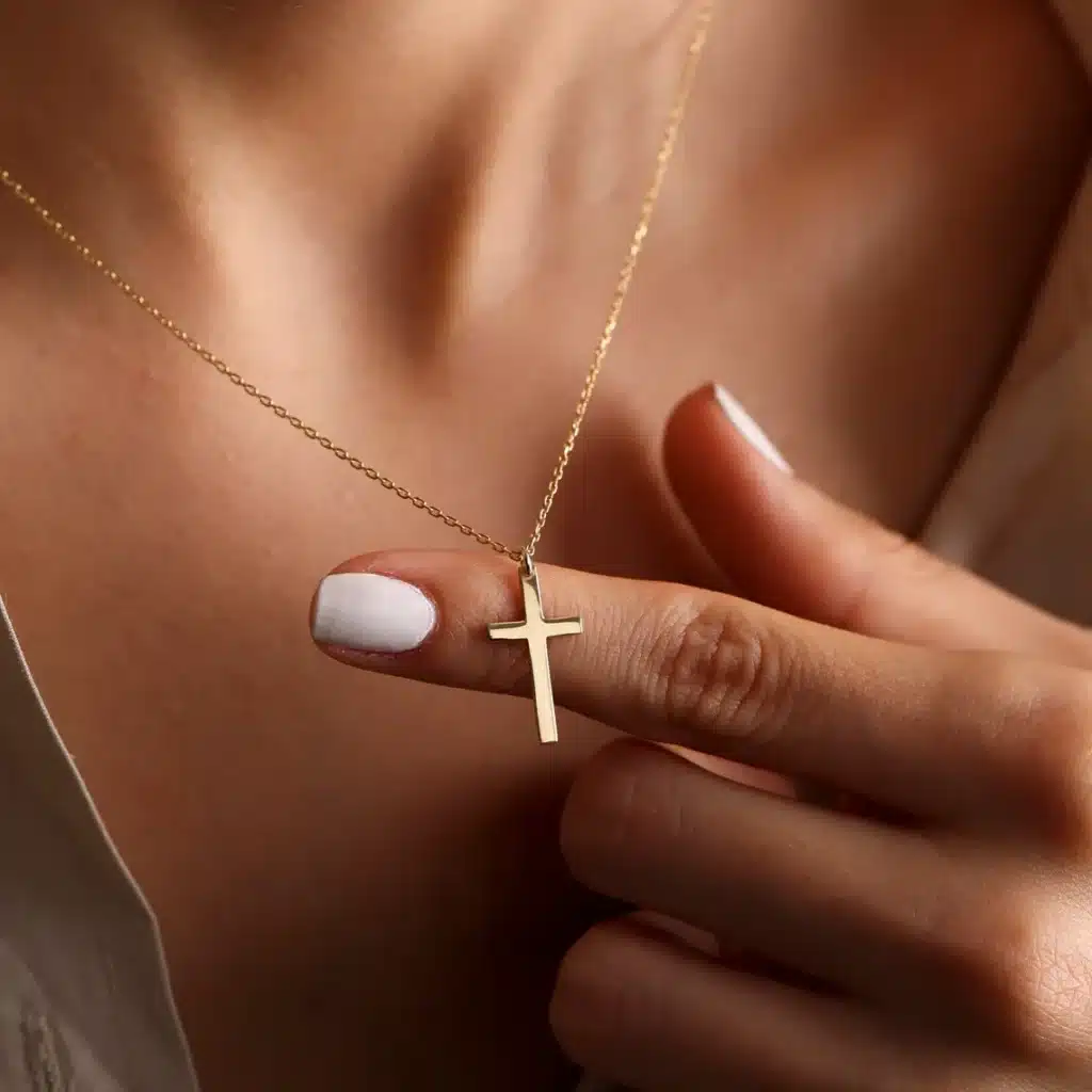 Collier croix chrétienne femme