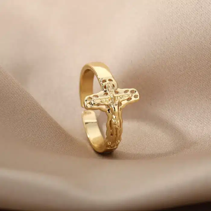 Bague croix de Jésus 4