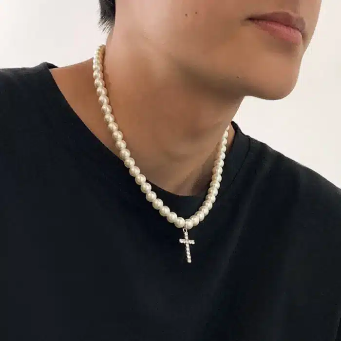 Collier perle avec croix 2