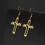 Boucles d’oreilles croix Jésus 1