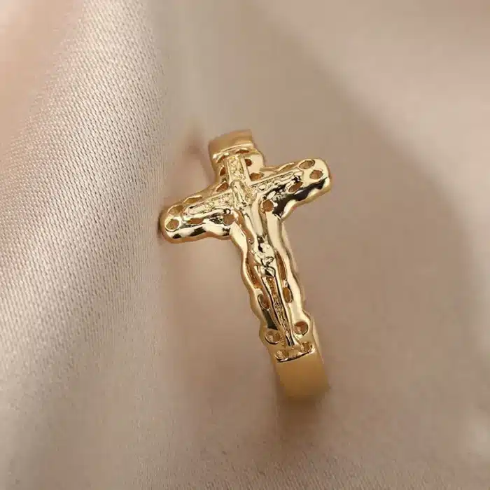 Bague croix de Jésus 3