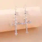 Boucles d’oreilles croix strass femme 3