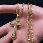 Collier croix catholique homme 2