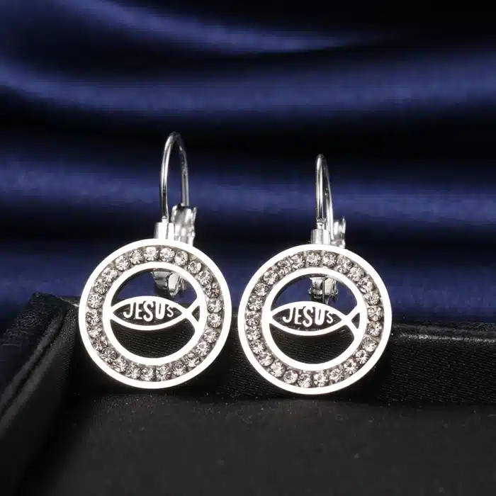 Boucles d’oreilles pendantes Jésus 3