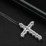 Collier croix moissanite noire 4