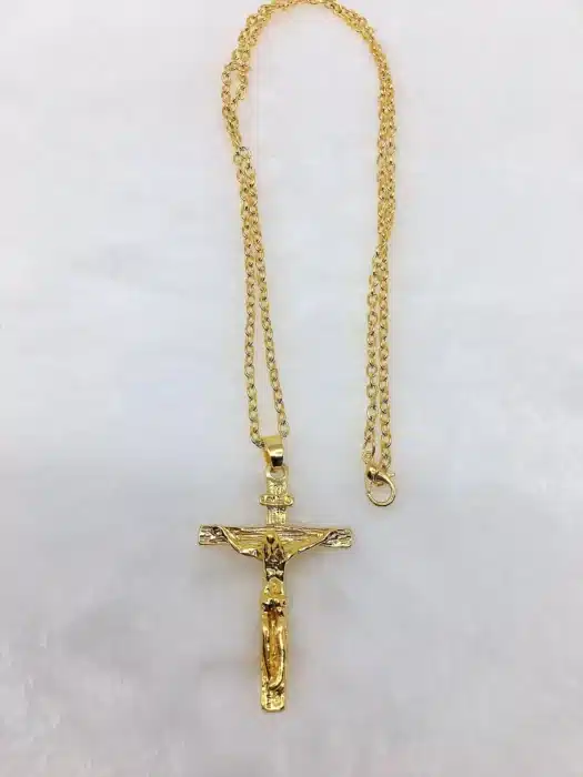 Collier homme croix chrétienne 12