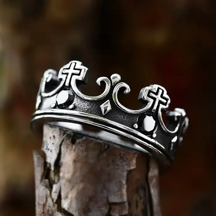 Bague croix couronne 2