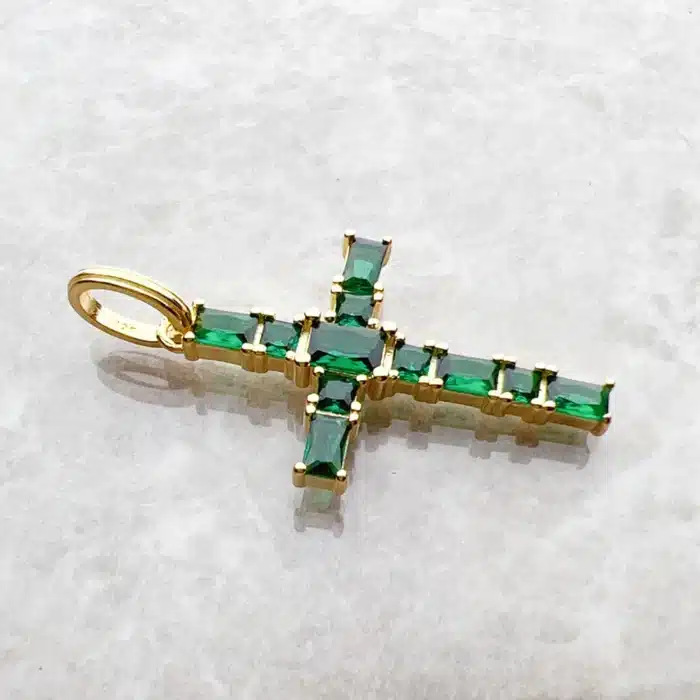 Pendentif croix pierre verte 5