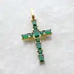 Pendentif croix pierre verte 3