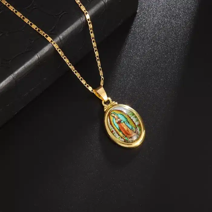 Collier pendentif Vierge Marie 3