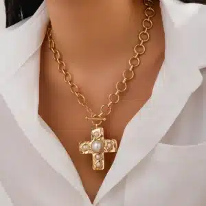 Collier grande croix perle 1