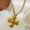 Collier pendentif plaqué or