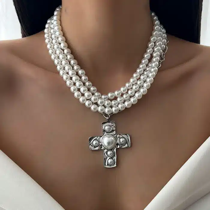 Chaine multiple perles croix 11