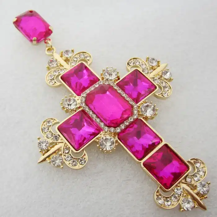 Boucles d'oreilles croix pendantes baroques 17