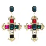 Boucles d'oreilles croix pendantes baroques 3