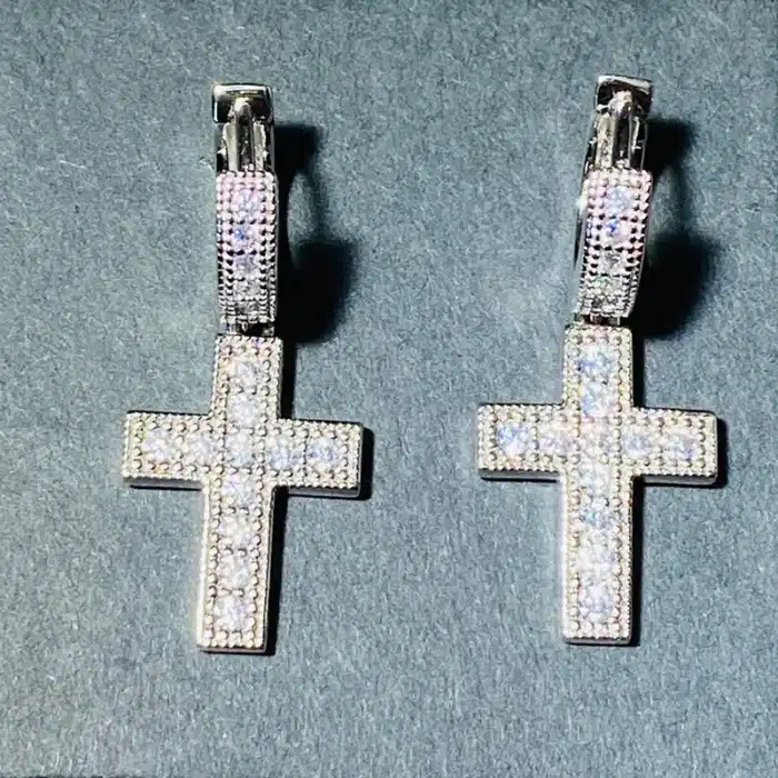 Boucles d'oreilles croix brillante 5