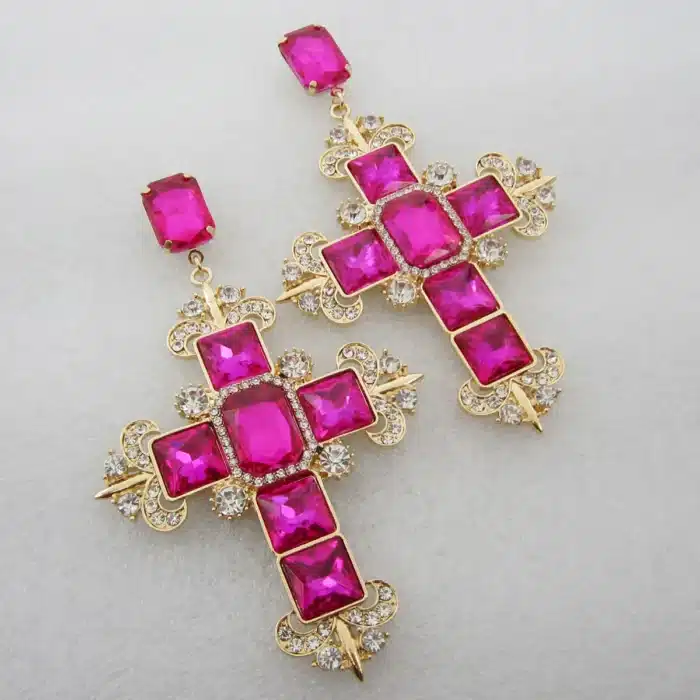Boucles d'oreilles croix pendantes baroques 16