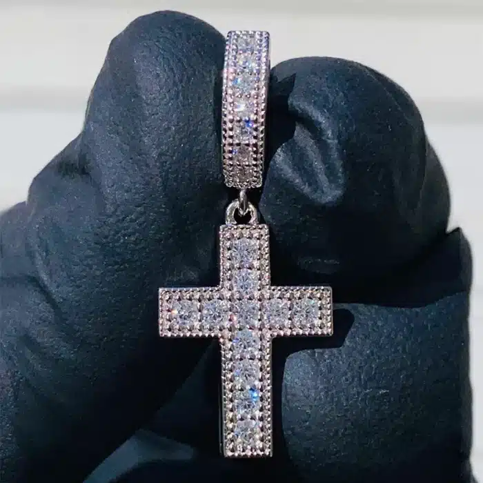 Boucles d'oreilles croix brillante 2