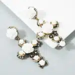 boucles d'oreilles roses religieuses 3