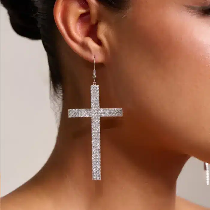 Boucles d'oreilles grande croix strass 1