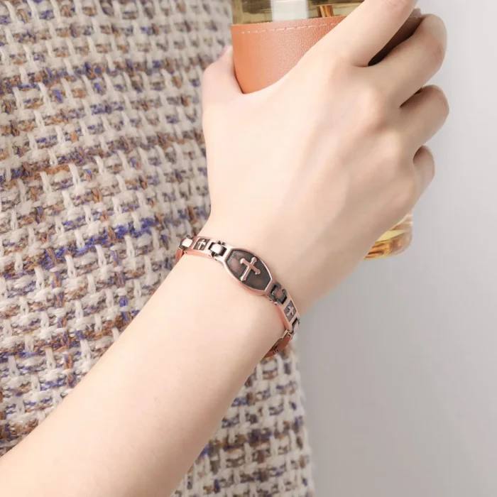 Bracelet magnétique catholique 2