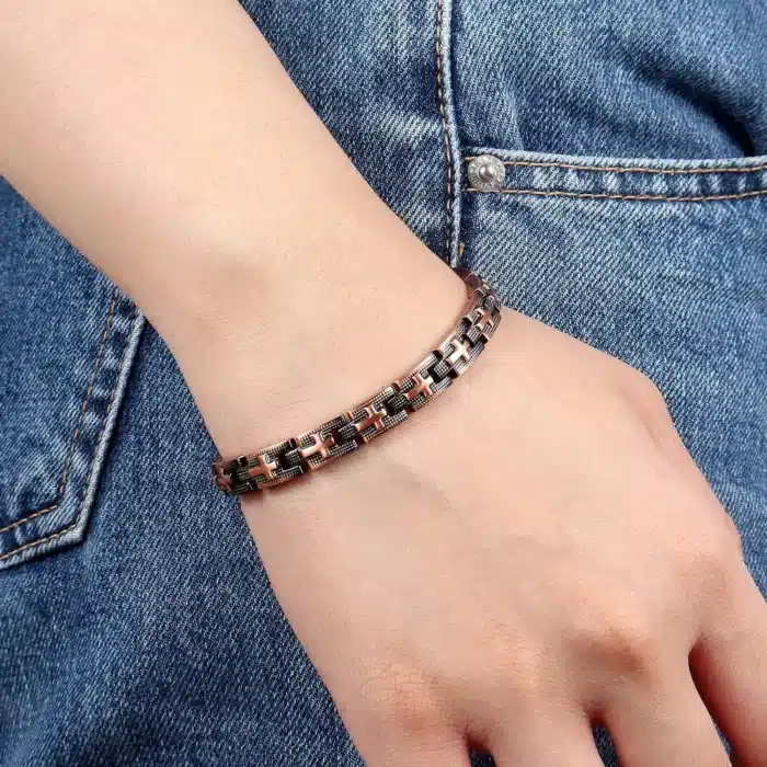 Bracelet croix en cuivre magnétique 2