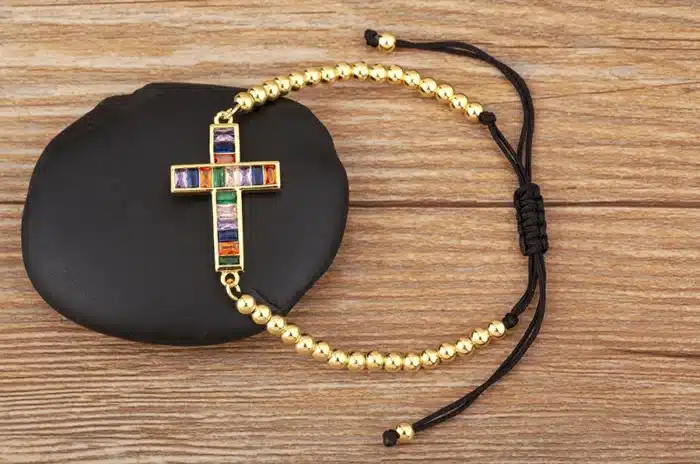 Bracelets croix coloré 12