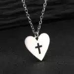 Collier cœur évidé 4