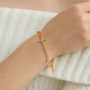 Bracelet classique croix en cristal 2