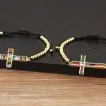 Bracelets croix coloré 18