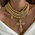 Collier croix femme multicouche 1