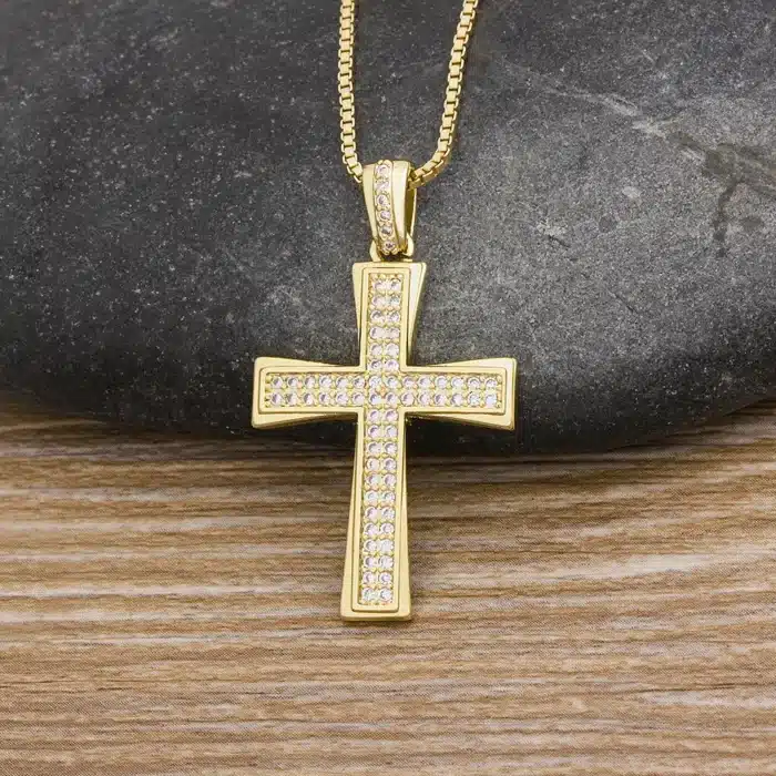 Collier croix en cristal 4