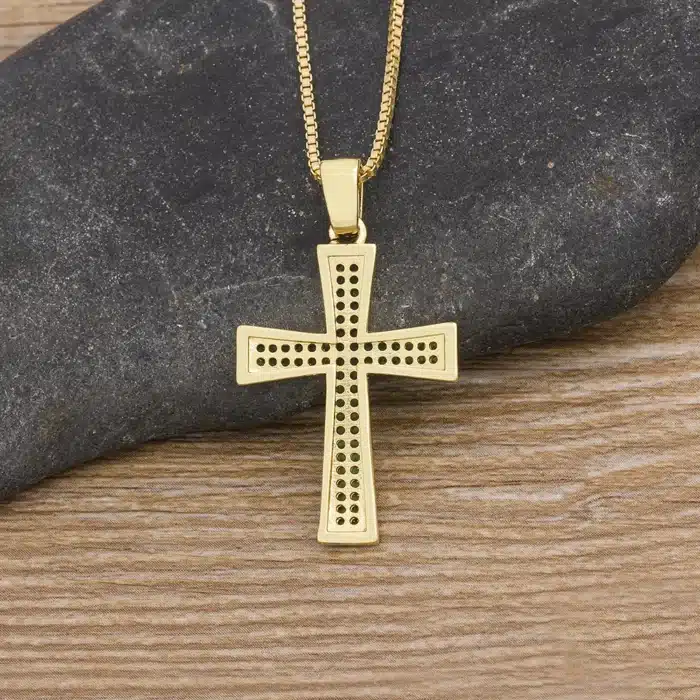 Collier croix en cristal 5