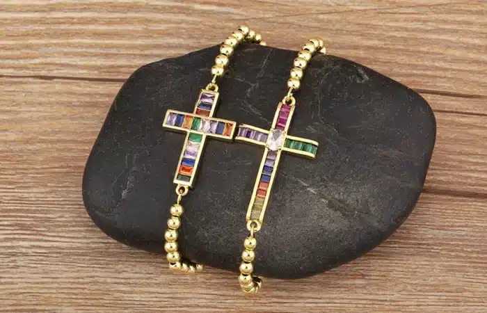 Bracelets croix coloré 16