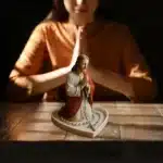 Statuette de chapelet vierge marie 3