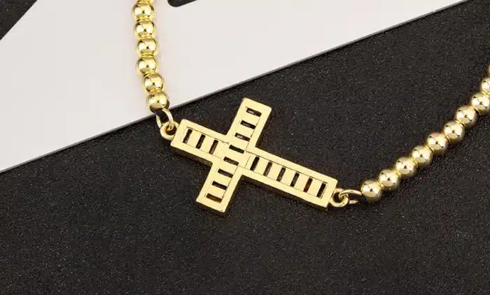 Bracelets croix coloré 15