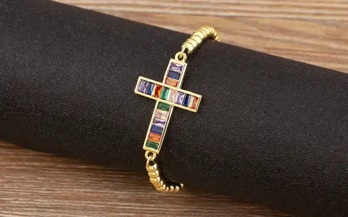 Bracelets croix coloré 13