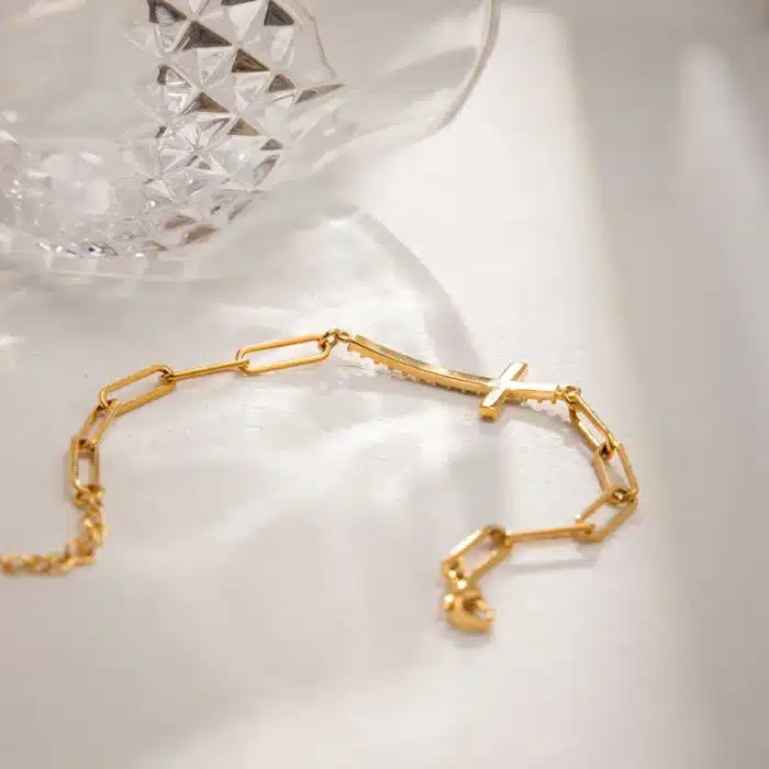 Bracelet classique croix en cristal 6