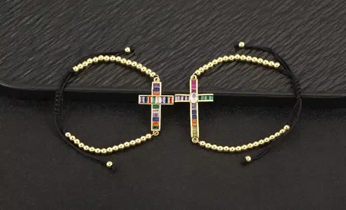 Bracelets croix coloré 19