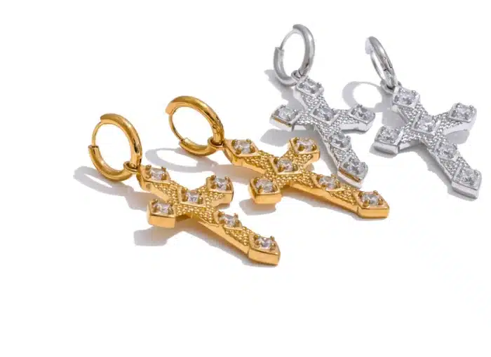 Boucles d'oreilles croix zircon 15