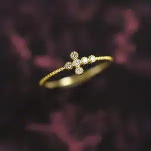 Bague raffinée religieuse 1