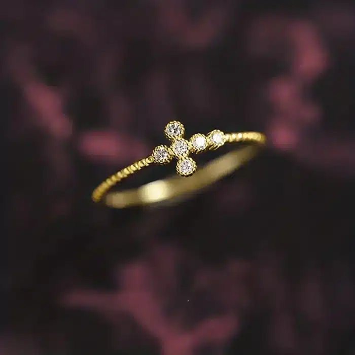 Bague raffinée religieuse 1