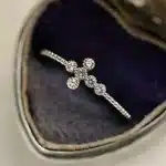 Bague raffinée religieuse 4