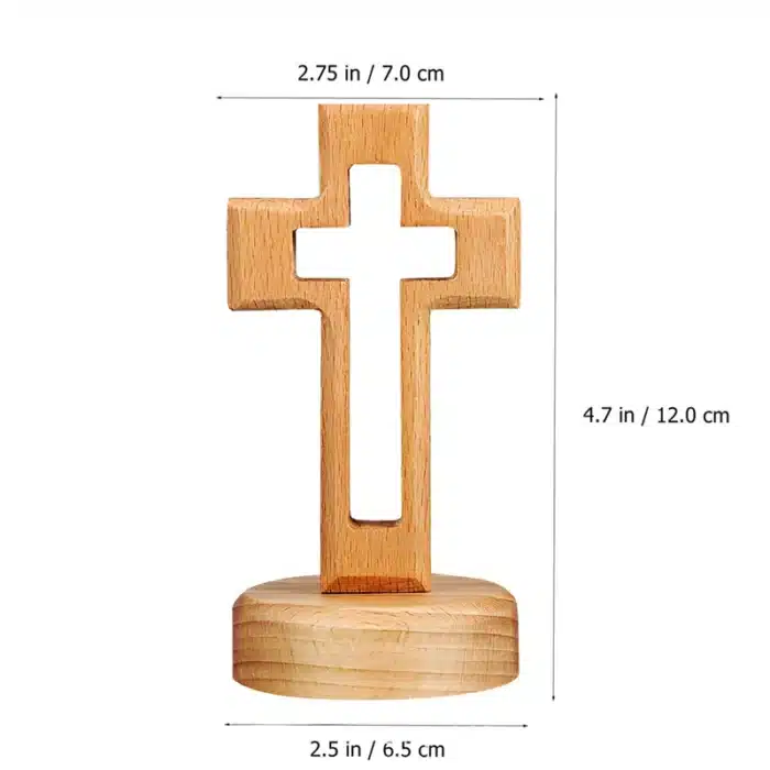 Croix en bois sculpté 4