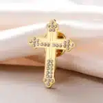 Broche croix catholique 1