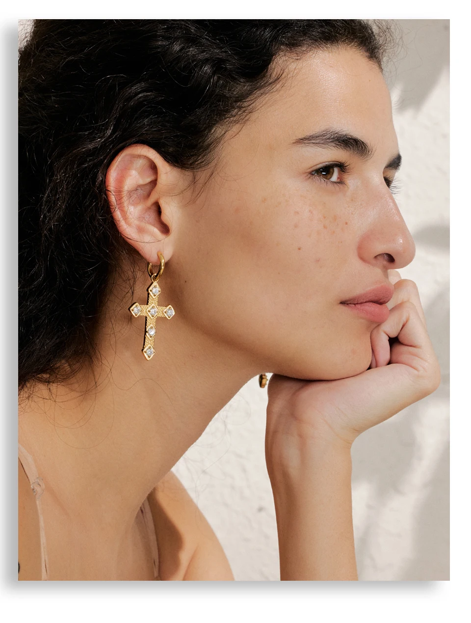 Boucles d’oreilles croix zircon 11